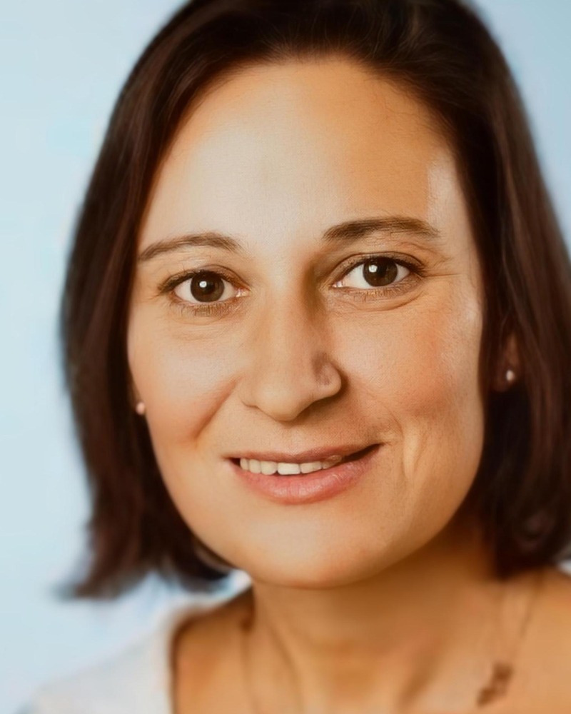 Nora Mamblona Fischer